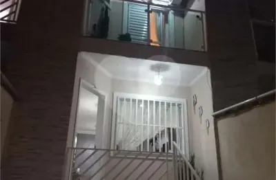 Casa com 3 quartos à venda na Rua Angeja, Itaquera, São Paulo