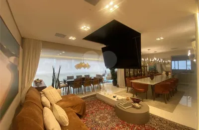 Apartamento com 3 quartos à venda na Rua Castro Alves, Embaré, Santos