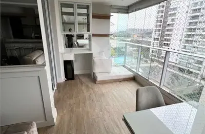 Apartamento com 3 quartos para alugar na Avenida Raimundo Pereira de Magalhães - até 1299/1300, 817, Lapa, São Paulo