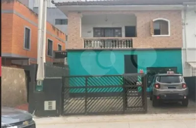 Sala comercial à venda na Rua Goiás, 98, Gonzaga, Santos