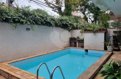 Casa com 3 quartos à venda no Ponta da Praia, Santos 