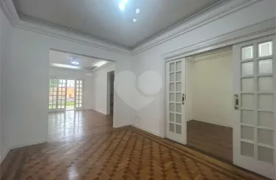 Casa com 3 quartos à venda na Rua Januário dos Santos, 131, Aparecida, Santos