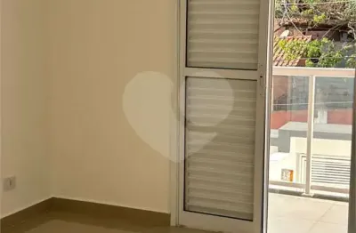 Casa com 3 quartos à venda na Rua Olivaldo Vila Nova, 35, Cupecê, São Paulo