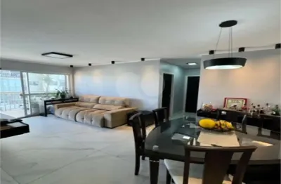 Apartamento com 2 quartos à venda na Rua Cesário Ramalho, 237, Cambuci, São Paulo