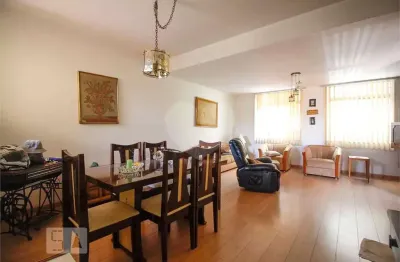 Casa com 4 quartos para alugar na Rua Rifaina, 56, Pompéia, São Paulo