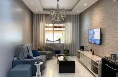 Casa com 2 quartos à venda na Rua Doutor Fernando Costa, 323, Vila Valença, São Vicente