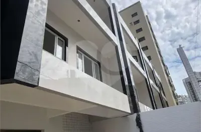 Casa em condomínio fechado com 3 quartos à venda na Rua Marajoara, 77, Guilhermina, Praia Grande