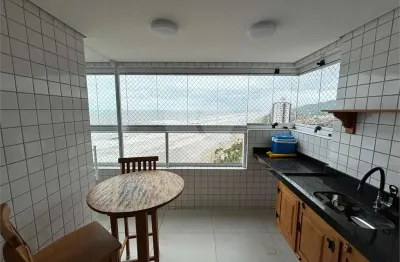 Apartamento com 2 quartos à venda na Avenida Presidente Castelo Branco, 20088, Solemar, Praia Grande