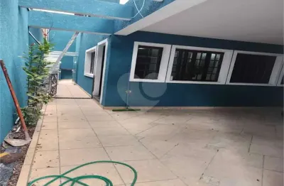Casa com 3 quartos à venda na Rua Ibiraporã, 530, Vila Sônia, São Paulo