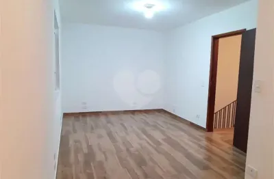 Casa comercial para alugar na Rua Coronel Otaviano da Silveira, 175, Vila Sônia, São Paulo