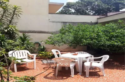 Casa com 3 quartos à venda na Rua Comandante Lira, 312, Vila Sônia, São Paulo