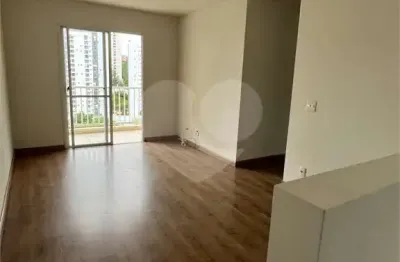 Apartamento com 3 quartos à venda na Rua João Simões de Souza, 430, Jardim Sul, São Paulo