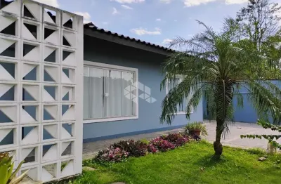 Casa com 3 quartos à venda na Rua Araquari, 353, América, Joinville