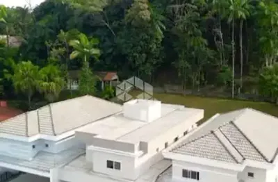Casa a venda no glória com 4 quartos sendo 2 suítes