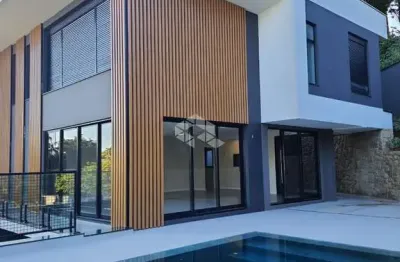 Casa a venda com elevador privativo, 3 suítes na quintino bocaiúva no américa