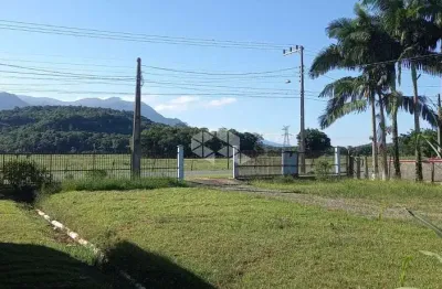 Chácara a venda no rio bonito! aceita permuta com carro e casas!!