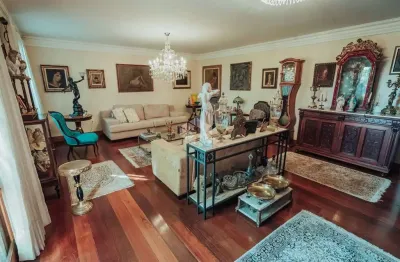 Casa/sobrado 03 dormitórios/02 suítes em chácara das pedras porto alegre