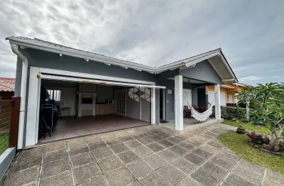 Casa com 4 quartos à venda na rio da várzea, 471, centro, xangri-lá, 180 m2 por r$ 960.000