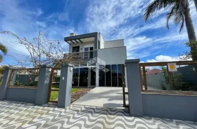 Casa/sobrado em atlântida com 3 dormitórios e piscina
