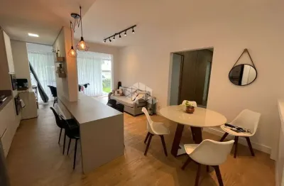 Apartamento tipo loft no condomínio Rossi Atlântida, 01 dormitório, 01 vaga