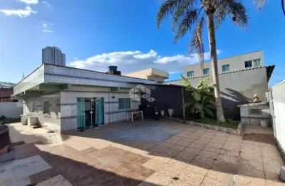 Casa em condomínio fechado com 2 quartos à venda na Campos Novos, 950, Municípios, Balneário Camboriú