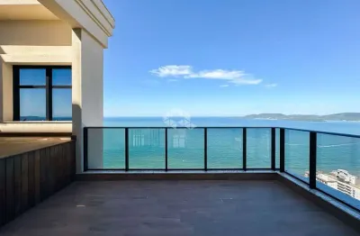 Cobertura triplex 4 suítes 6 vagas com vista mar na meia praia em itapema