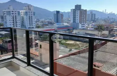 Apartamento com 2 quartos e 1 vaga no tabuleiro em camboriú/sc