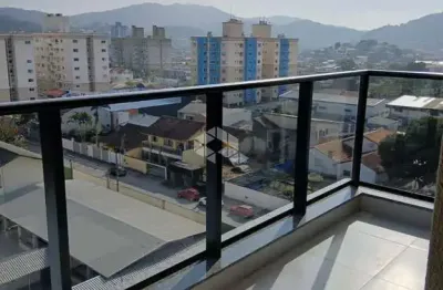 Apartamento com 2 quartos e 1 vaga no tabuleiro em camboriú/sc