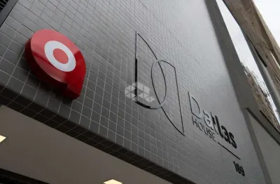 Apartamento com 2 dormitórios sendo 1 suíte e 2 vagas de garagem em itapema, morretes