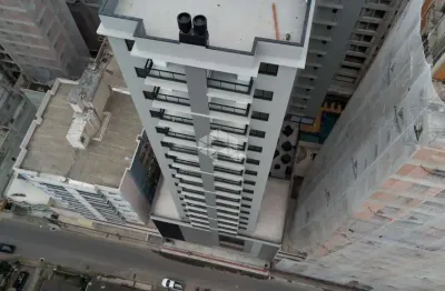 Apartamento com 2 dormitórios sendo 1 suíte e 2 vagas de garagem em itapema, morretes