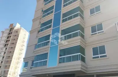 Apartamento com 2 suítes e 1 vaga de garagem mobiliado em porto belo a apenas 180m mar