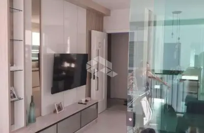 Apartamento com 3 suítes, 2 vagas de garagem, mobiliado na meia praia itapema