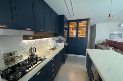 Apartamento com 4 quartos à venda na Rua 236, 530, Meia Praia, Itapema