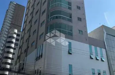 Apartamento com 3 quartos à venda na Rua 224, 10, Meia Praia, Itapema