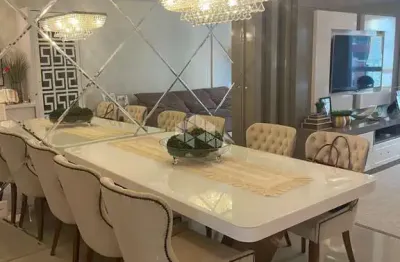 Apartamento com 3 suítes e 3 vagas em Balneário Camboriú centro