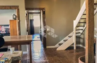 Cobertura com 191 m², 3 dormitórios, 1 suíte, transformados em 1 dormitório