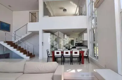 Casa com 3 dormitórios, sendo 1 suíte máster com hidro e closet no bairro boa vista.