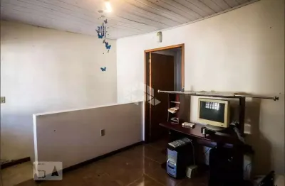 Casa de alvenaria,4 dormitórios ,sendo uma suíte,3 banheiros ,churrasqueira