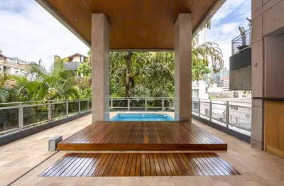 Apartamento garden com 261 m² de área privativa, 3 suítes e 2 vagas de garagem