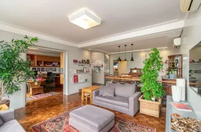 Apartamento com 188m² privativos, com 3 dormitórios sendo 1 suíte, à venda no bairro moinhos de vento