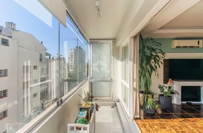 Apartamento com 3 quartos à venda na Rua Doutor Vale, 523, Floresta, Porto Alegre