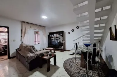 Casa com 3 quartos à venda na Rua Lourenço Torres, 17, Vila Ema, São Paulo