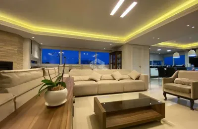 Apartamento semi mobiliado,  3 dormitório sendo 1 suíte com closet e 2 vagas