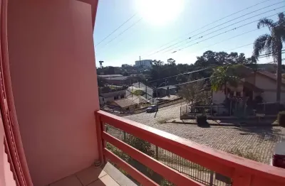 Vende-se otima  casa estilo chalé no bairro santo antão
