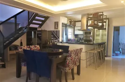 Casa com 5 quartos à venda na olímpio valduga, 469, universitário, bento gonçalves, 350 m2 por r$ 2.450.000