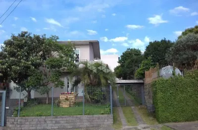 Aproveite a black friday, casa com 3 dormitórios, sendo 1 suite.