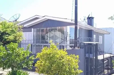 Casa com 2 pavimentos, 5 dormitórios bairro imigrante farroupilha