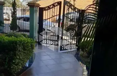 Casa com 5 quartos à venda na ettore giovanni perizzolo, 352, humaitá, bento gonçalves, 440 m2 por r$ 3.750.000
