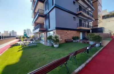 Apartamento com 03 dormitórios, 03 banheiros sendo 01 suíte