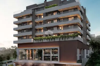 Desfrute de uma vida com mais espaço e conforto nesta incrível cobertura de 242m², estrategicamente localizada no centro da cidade.